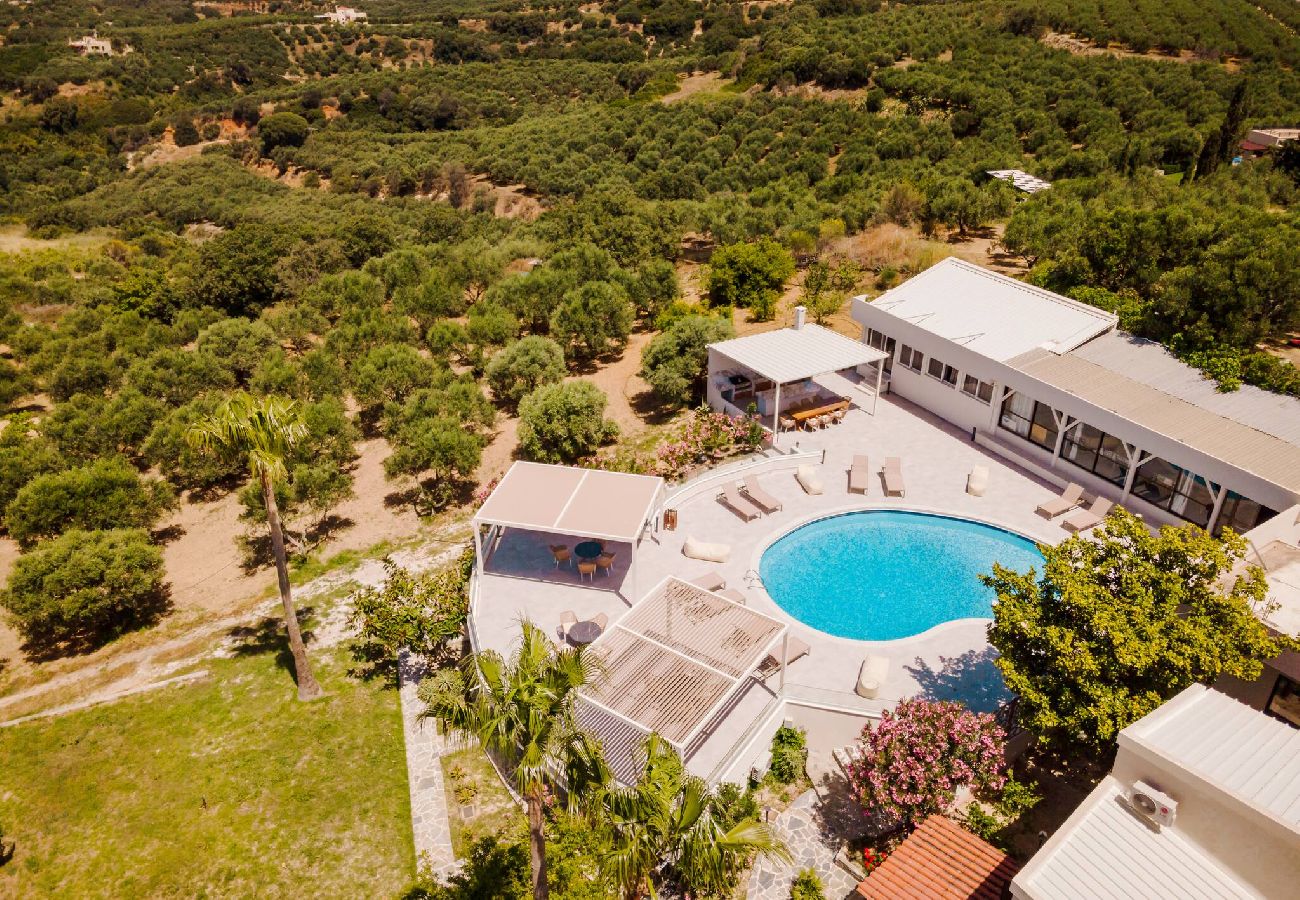 Apartment in Platanias - Rose 1