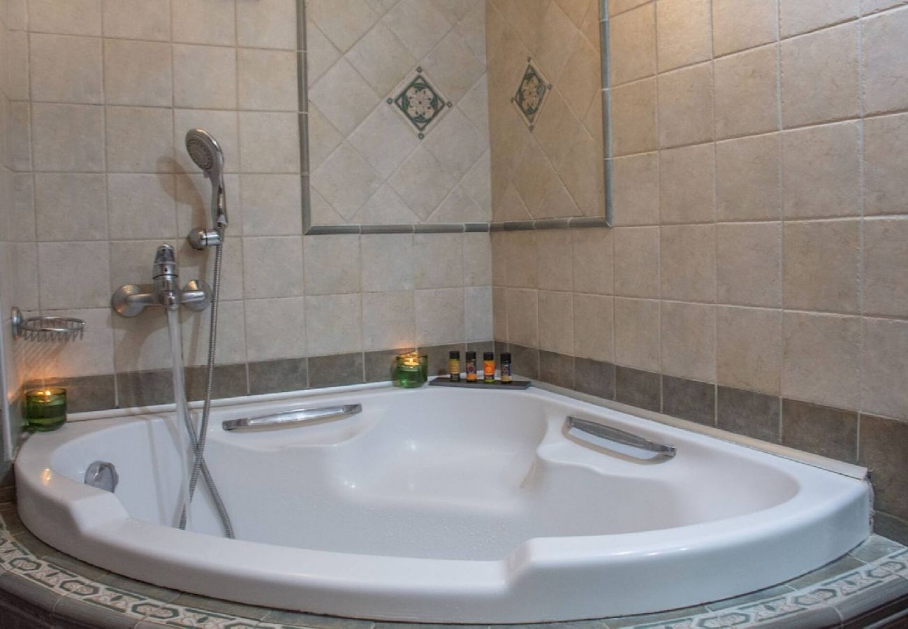 Apartment in Chania - Casa Anthea 3 bedroom apartment with Garden