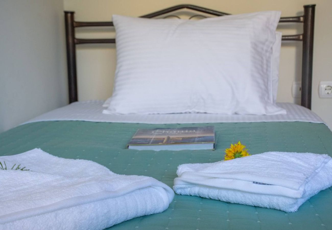 Apartment in Chania - Casa Anthea 3 bedroom apartment with Garden