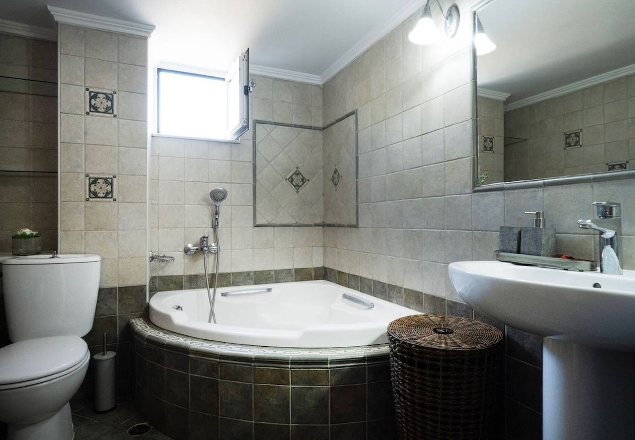 Apartment in Chania - Casa Anthea 3 bedroom apartment with Garden