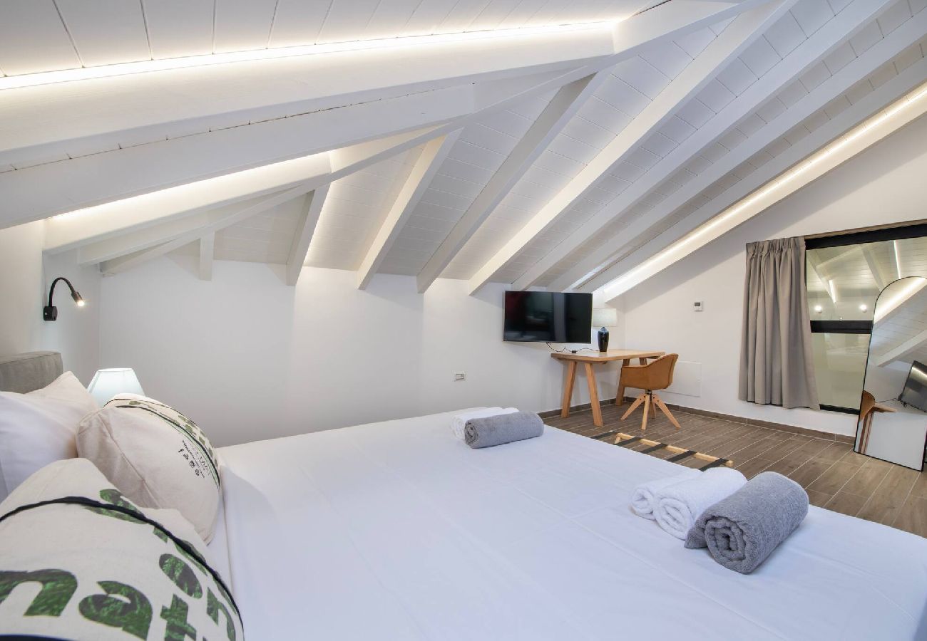 House in Chania - Chania Luxury City Retreat, Hammam&Outdoor Jacuzzi