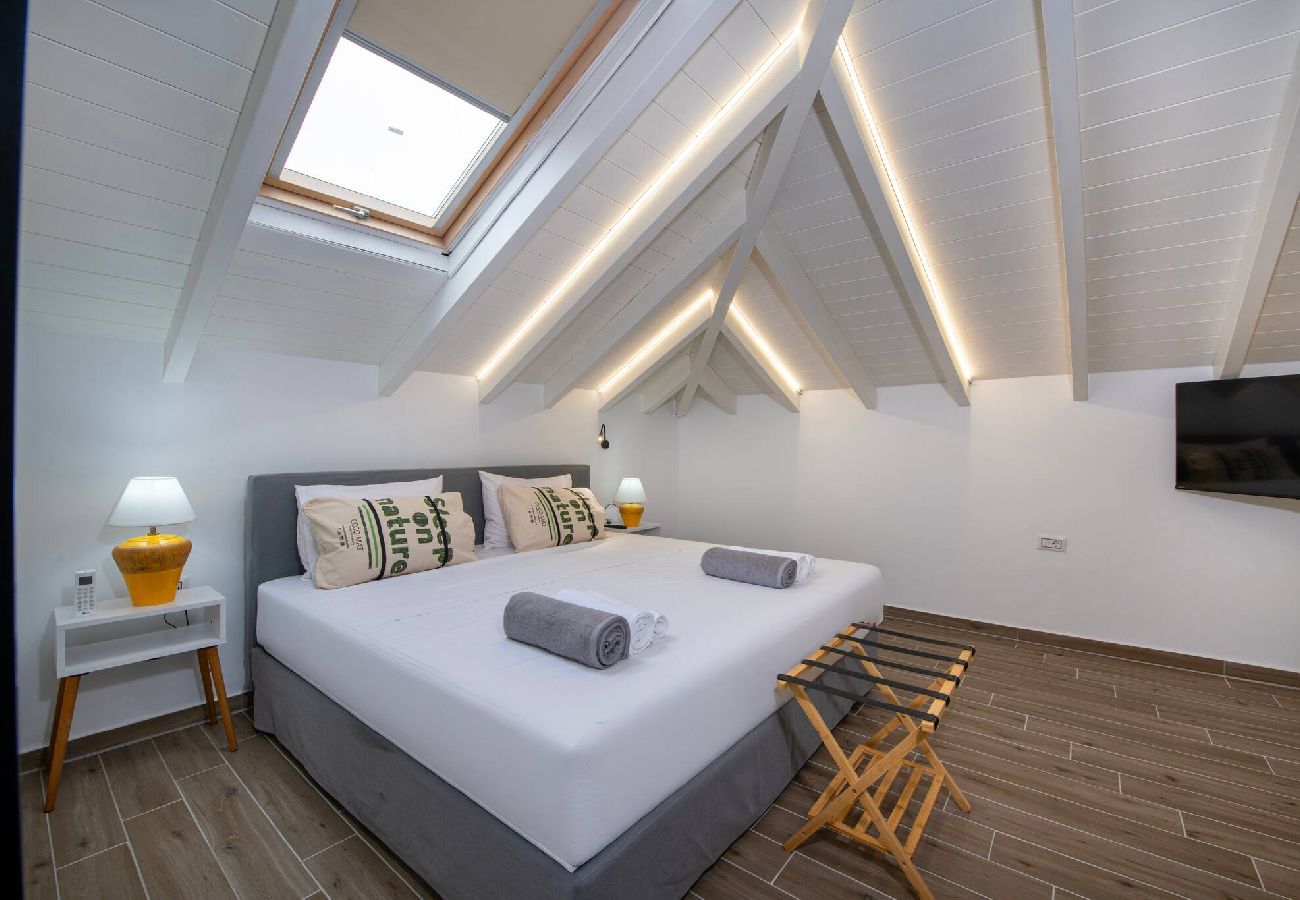 House in Chania - Chania Luxury City Retreat, Hammam&Outdoor Jacuzzi