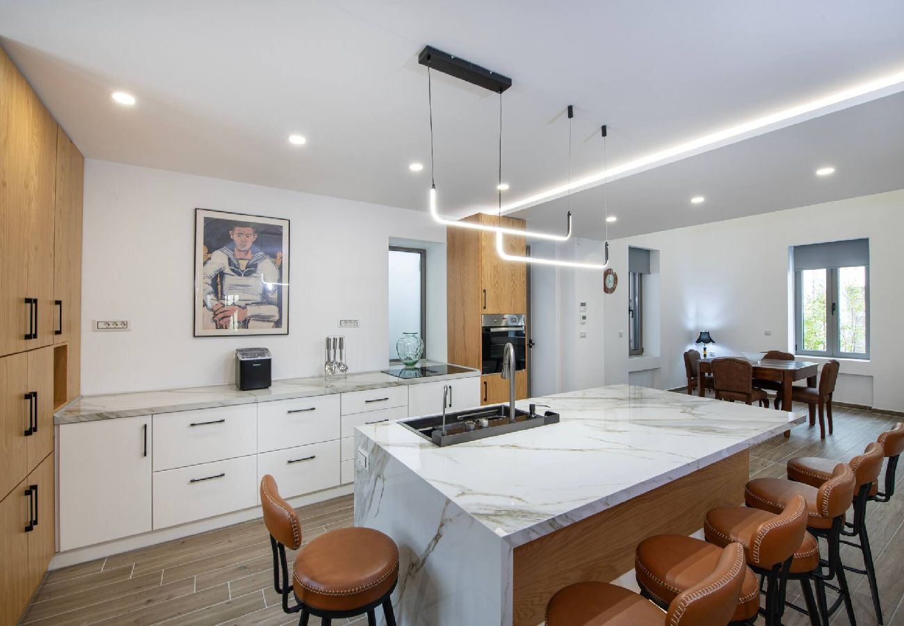 House in Chania - Chania Luxury City Retreat, Hammam&Outdoor Jacuzzi