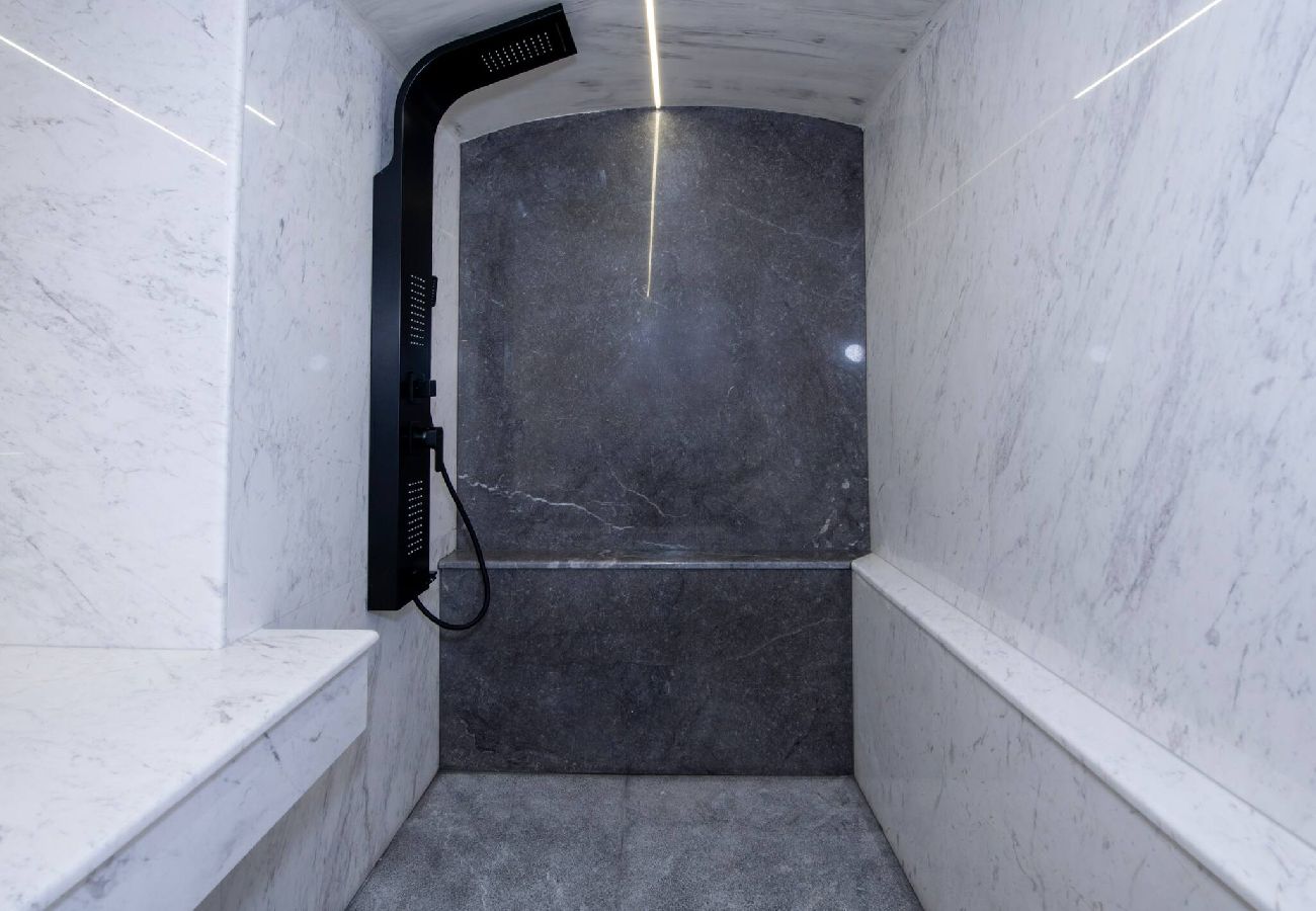 House in Chania - Chania Luxury City Retreat, Hammam&Outdoor Jacuzzi