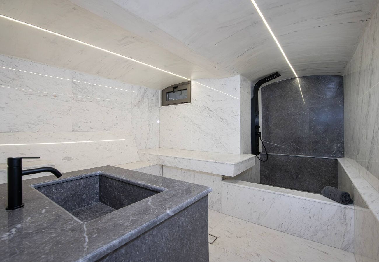 House in Chania - Chania Luxury City Retreat, Hammam&Outdoor Jacuzzi