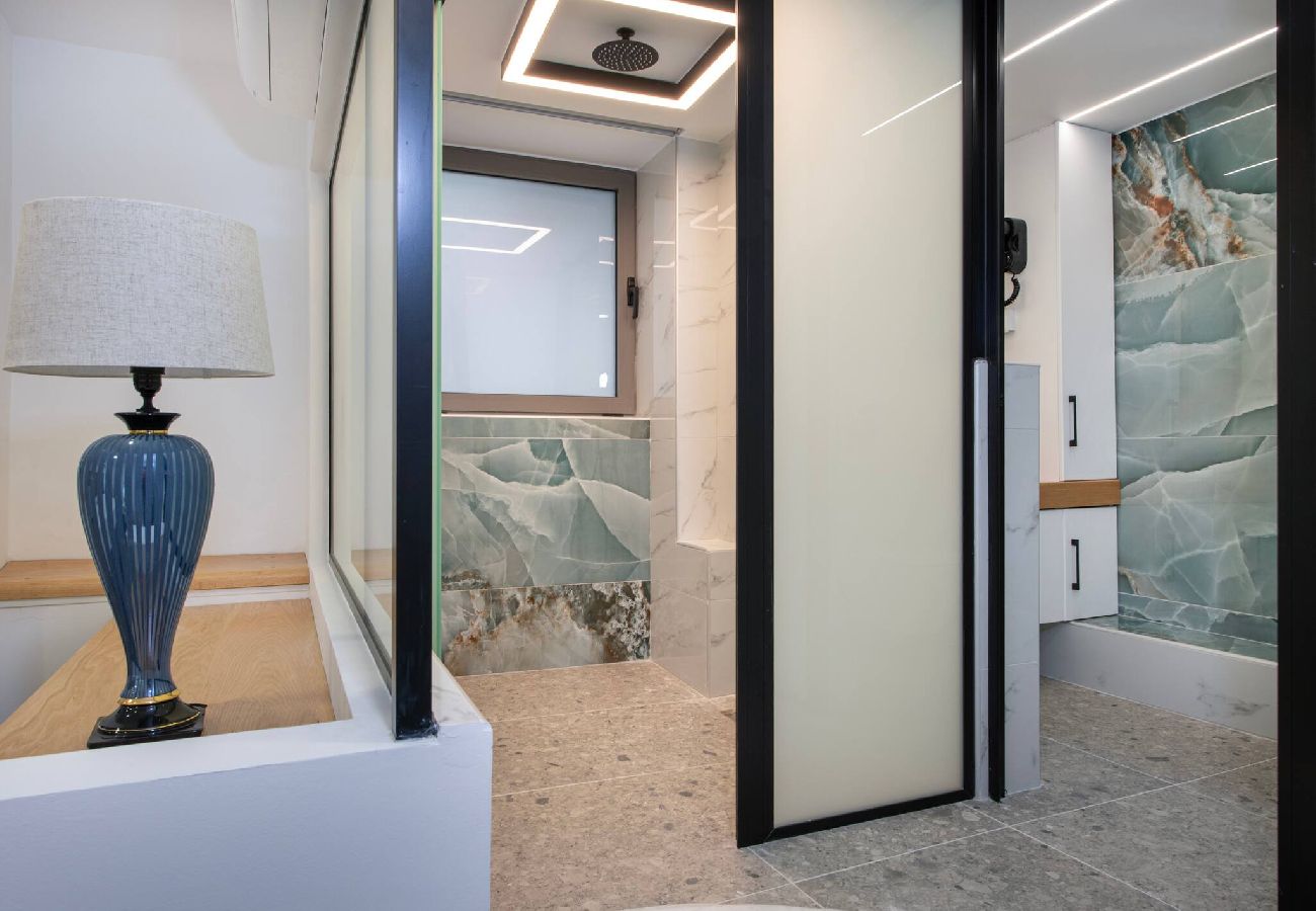 House in Chania - Chania Luxury City Retreat, Hammam&Outdoor Jacuzzi