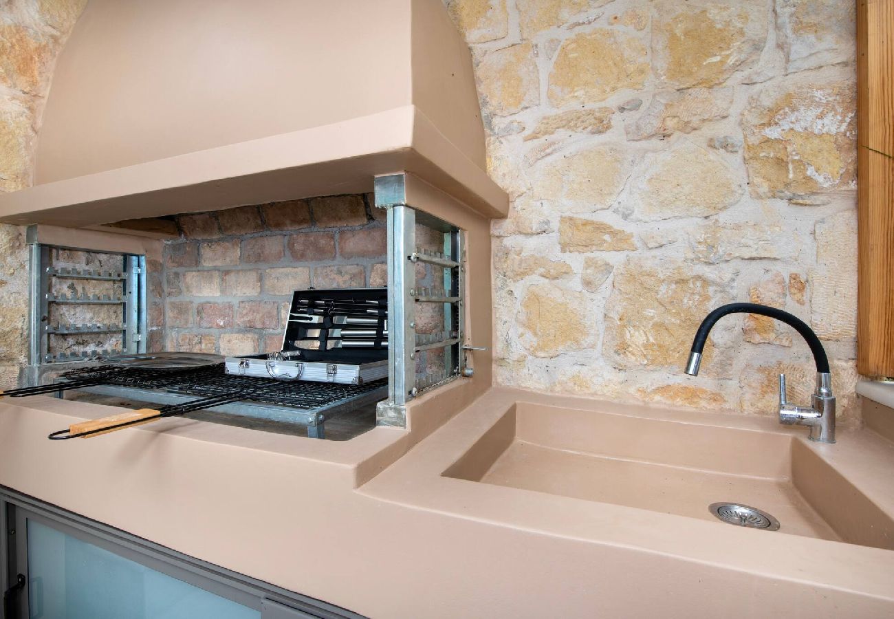 House in Chania - Chania Luxury City Retreat, Hammam&Outdoor Jacuzzi