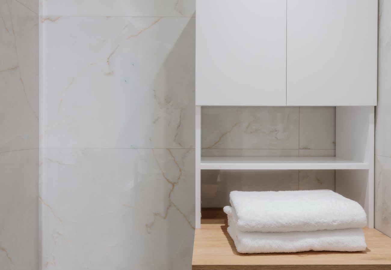 Apartment in Piraeus - Skiathos luxury Apartment in Pireaus with Parking