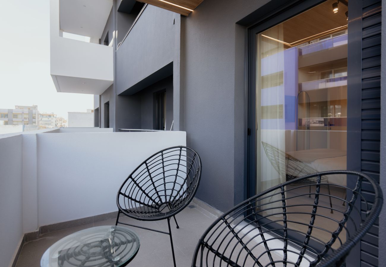 Apartment in Piraeus - Samos luxury Apartment in Pireaus with Parking