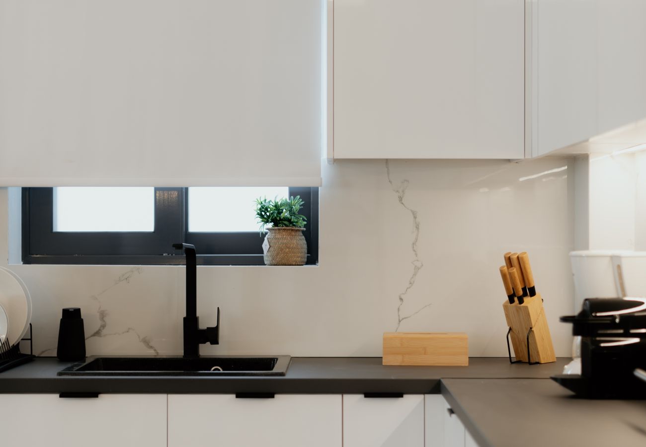 Apartment in Piraeus - Samos luxury Apartment in Pireaus with Parking