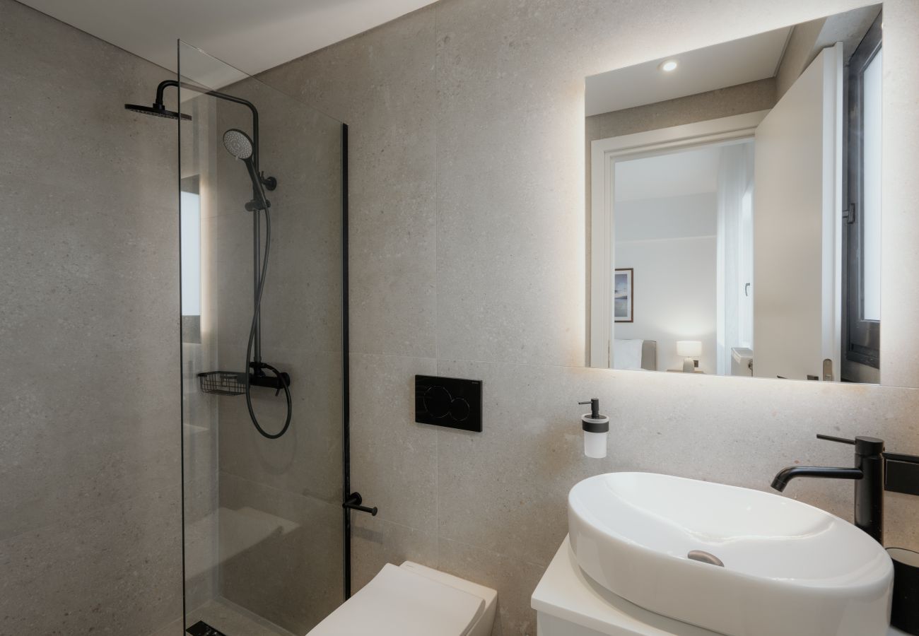 Apartment in Piraeus - Andros luxury Apartment in Pireaus with Parking