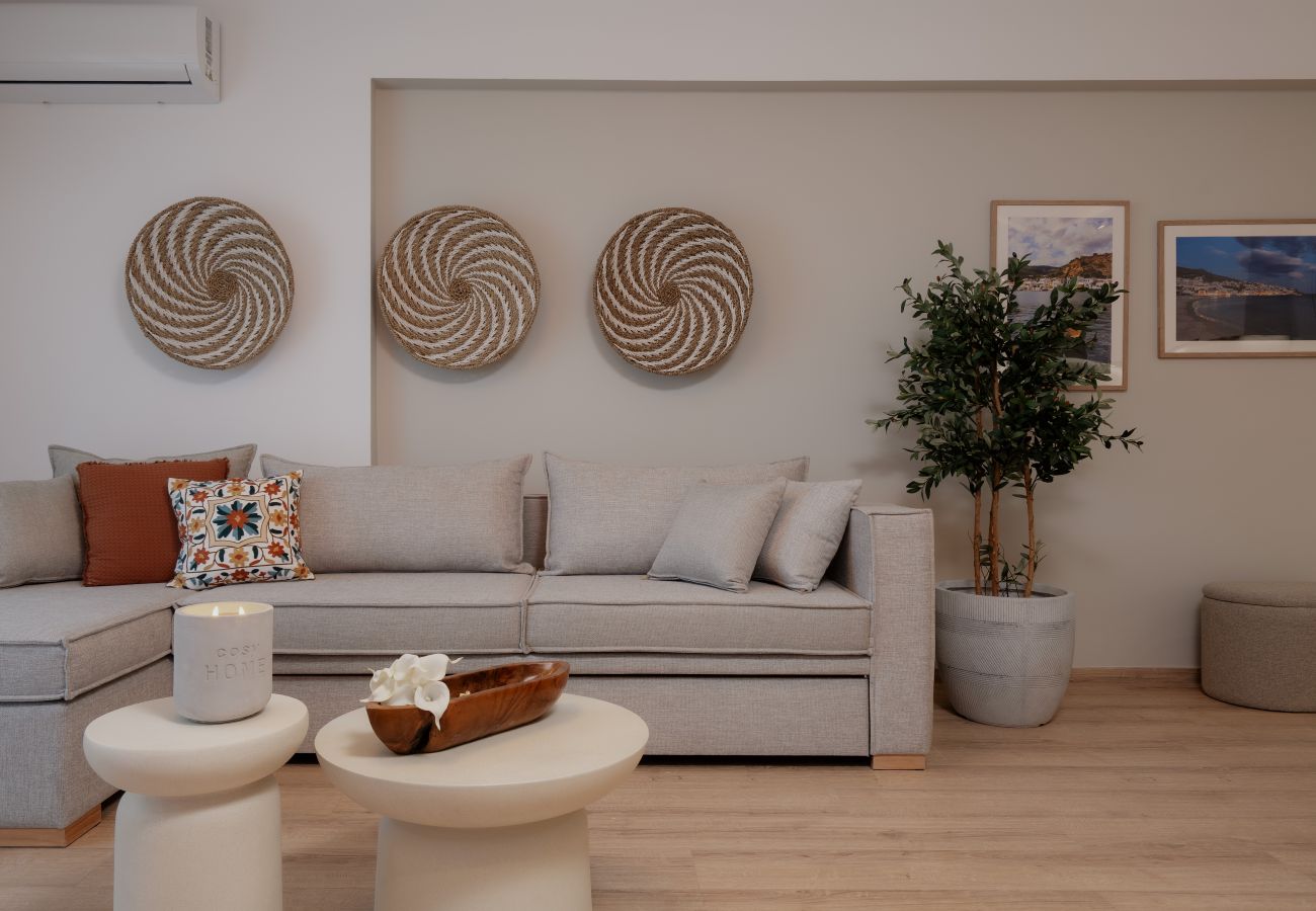Apartment in Piraeus - Andros luxury Apartment in Pireaus with Parking