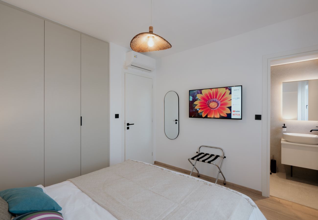 Apartment in Piraeus - Andros luxury Apartment in Pireaus with Parking