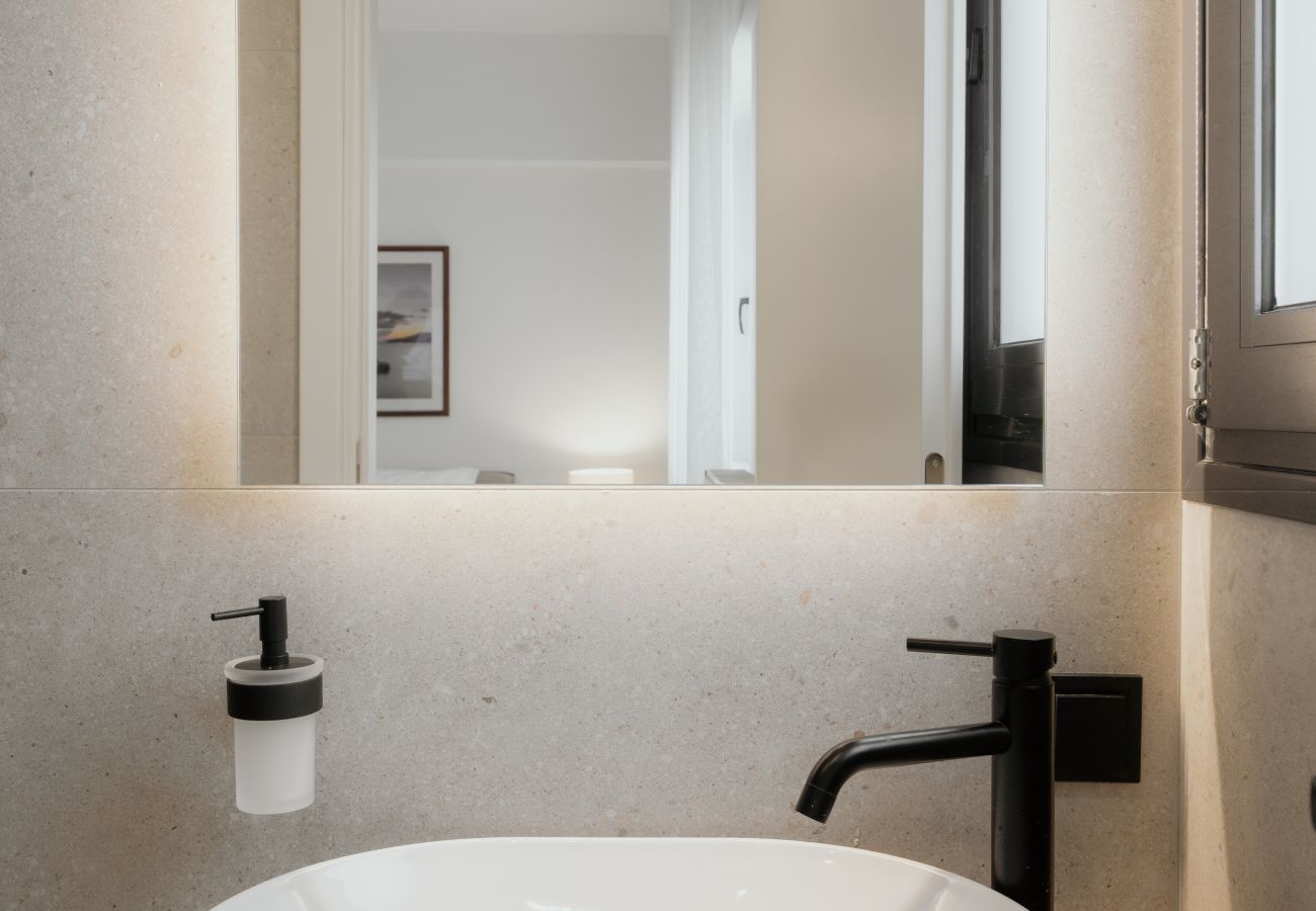 Apartment in Piraeus - Andros luxury Apartment in Pireaus with Parking
