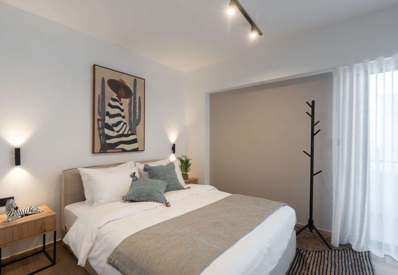 Apartment in Piraeus - Ithaca luxury Apartment in Pireaus with Parking
