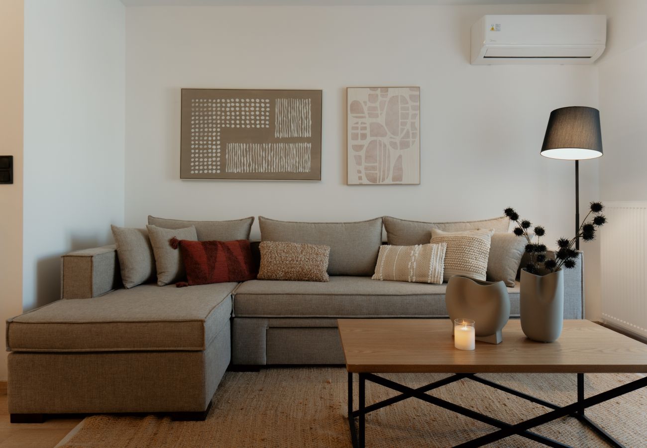 Apartment in Piraeus - Ithaca luxury Apartment in Pireaus with Parking