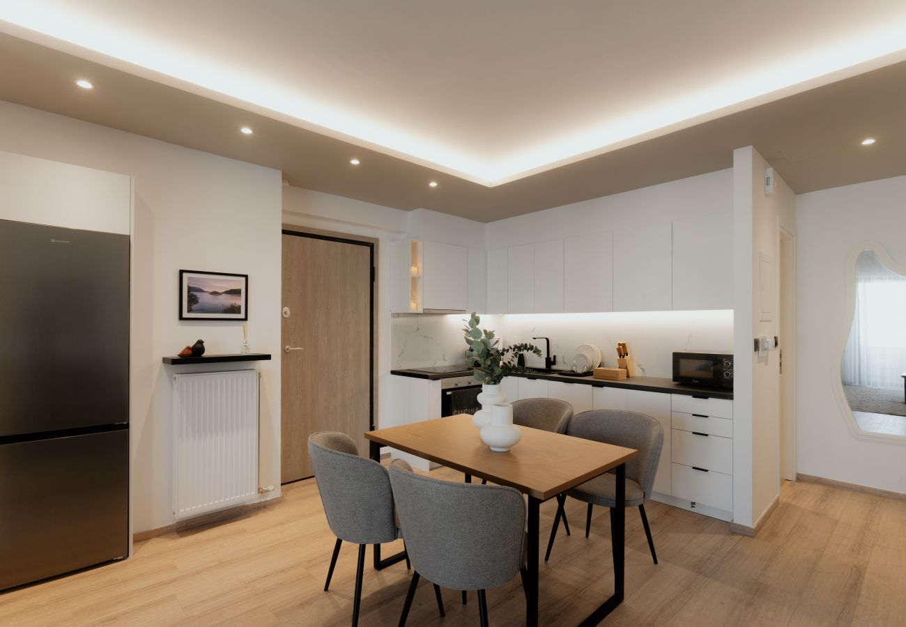 Apartment in Piraeus - Ithaca luxury Apartment in Pireaus with Parking