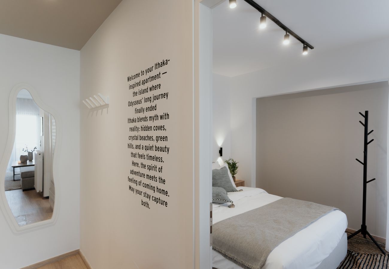Apartment in Piraeus - Ithaca luxury Apartment in Pireaus with Parking