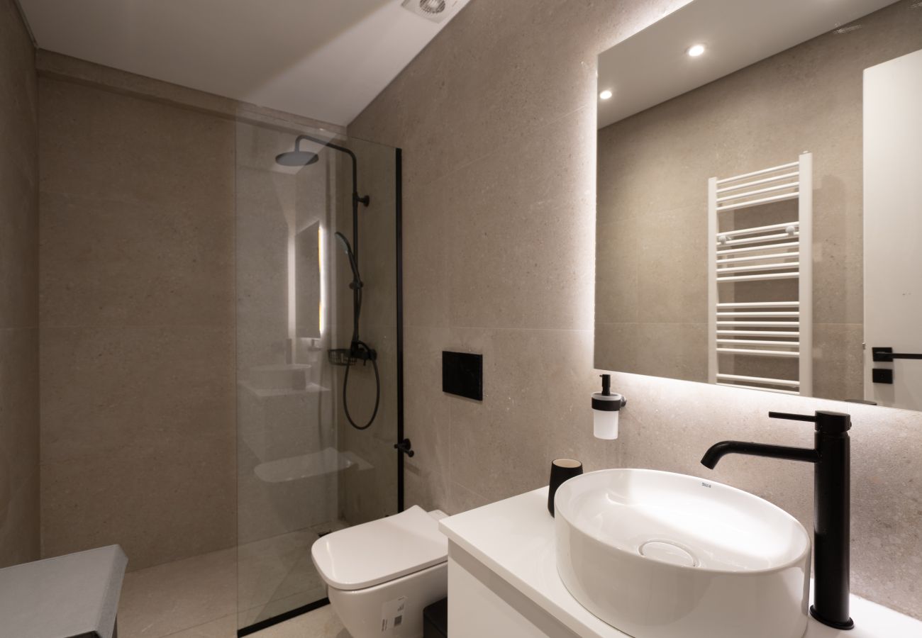 Apartment in Piraeus - Ithaca luxury Apartment in Pireaus with Parking