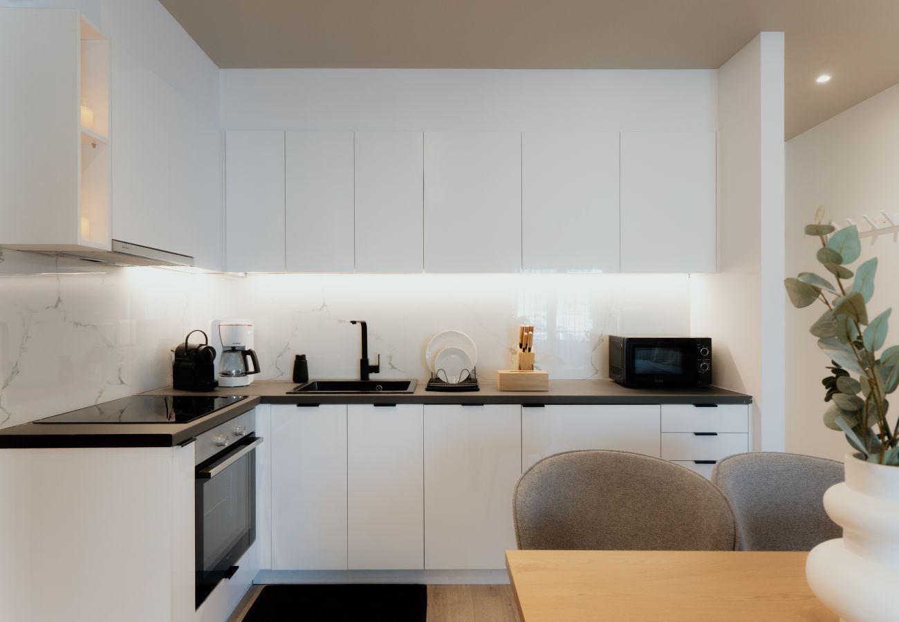 Apartment in Piraeus - Ithaca luxury Apartment in Pireaus with Parking