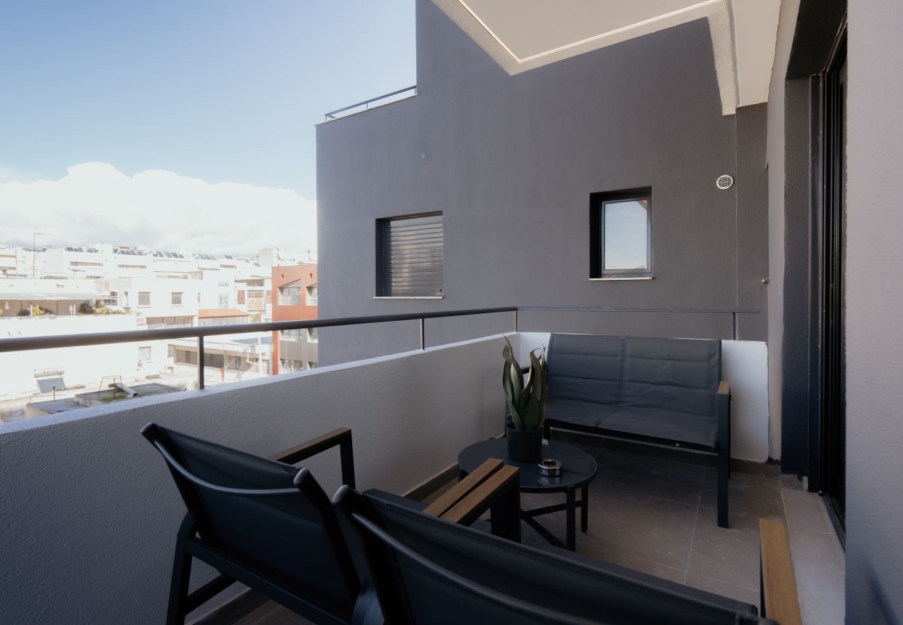 Apartment in Piraeus - Ithaca luxury Apartment in Pireaus with Parking