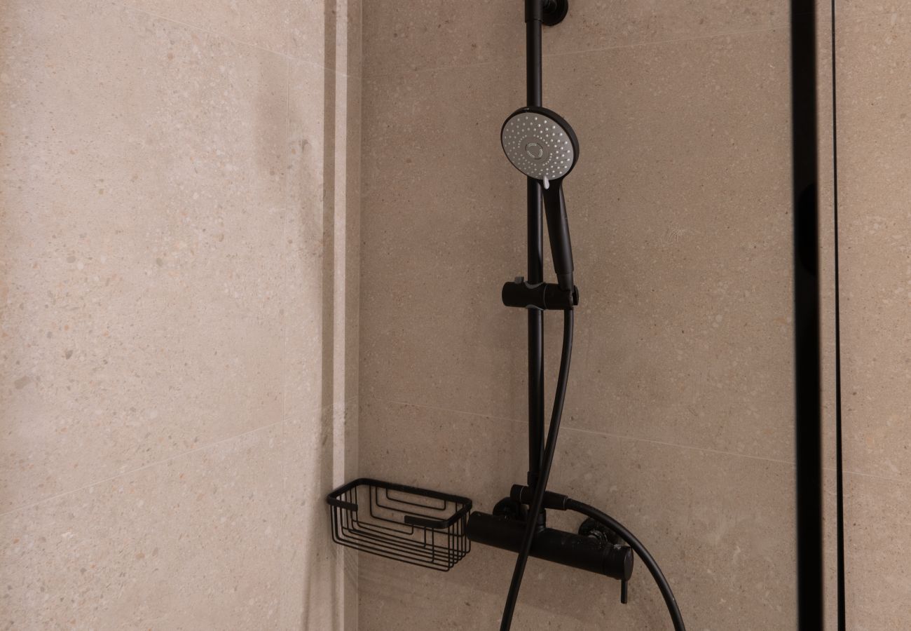 Apartment in Piraeus - Ithaca luxury Apartment in Pireaus with Parking