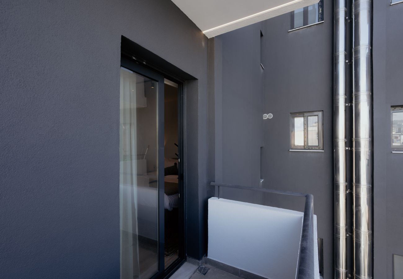 Apartment in Piraeus - Ithaca luxury Apartment in Pireaus with Parking