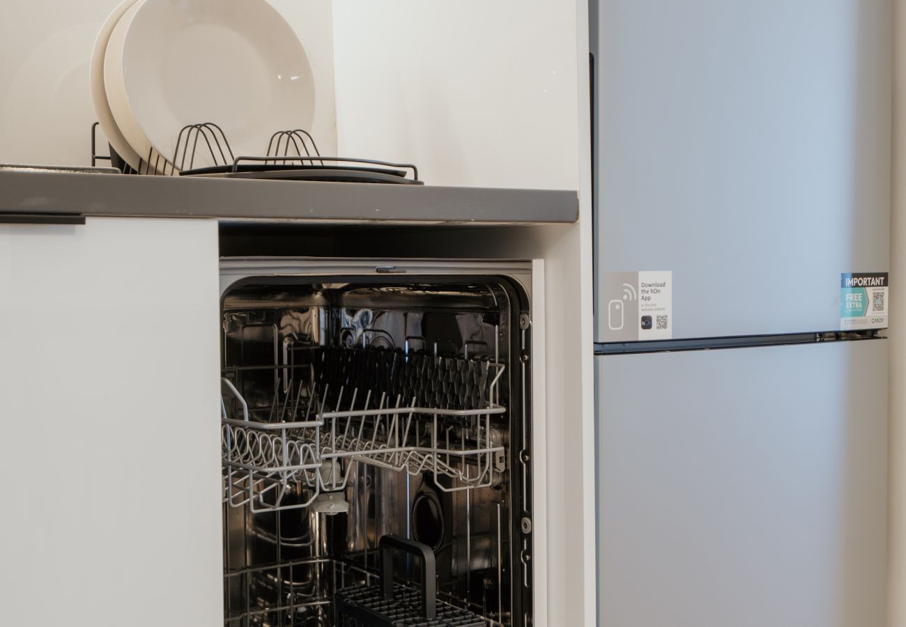 Apartment in Piraeus - Zakynthos luxury Apartment in Pireaus with Parking