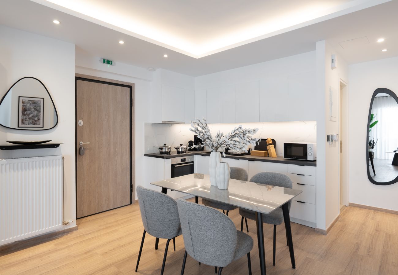 Apartment in Piraeus - Santorini luxury Apartment in Pireaus with Parking