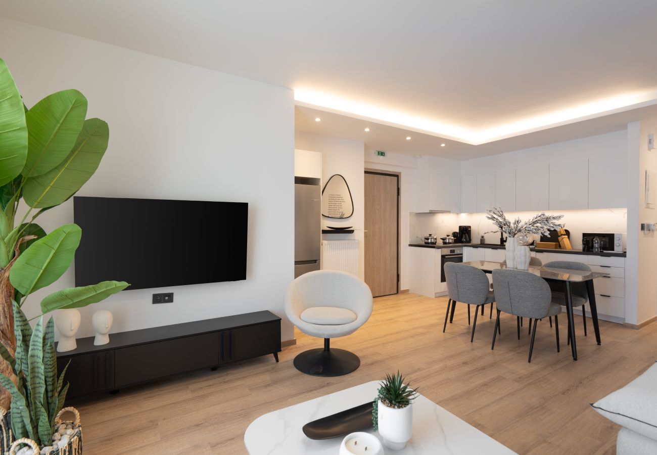 Apartment in Piraeus - Santorini luxury Apartment in Pireaus with Parking