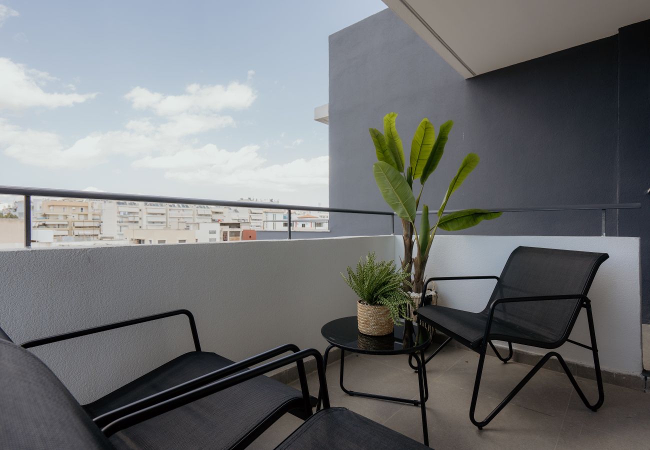 Apartment in Piraeus - Santorini luxury Apartment in Pireaus with Parking