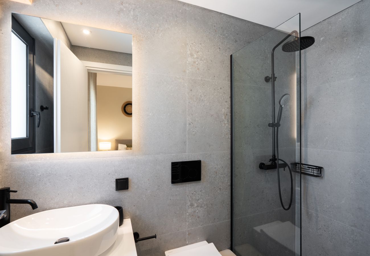 Apartment in Piraeus - Rhodes luxury Apartment in Pireaus with Parking
