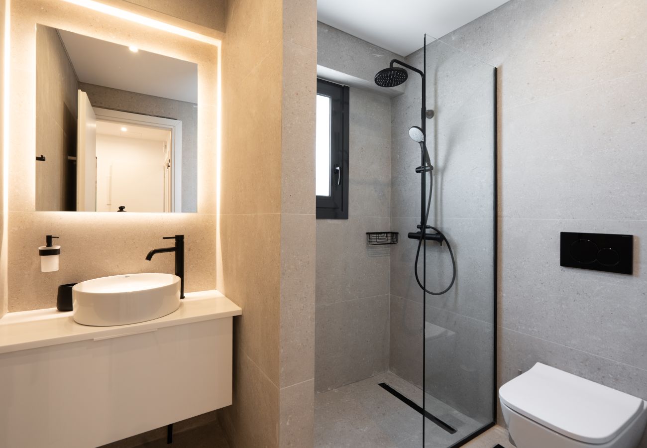 Apartment in Piraeus - Rhodes luxury Apartment in Pireaus with Parking