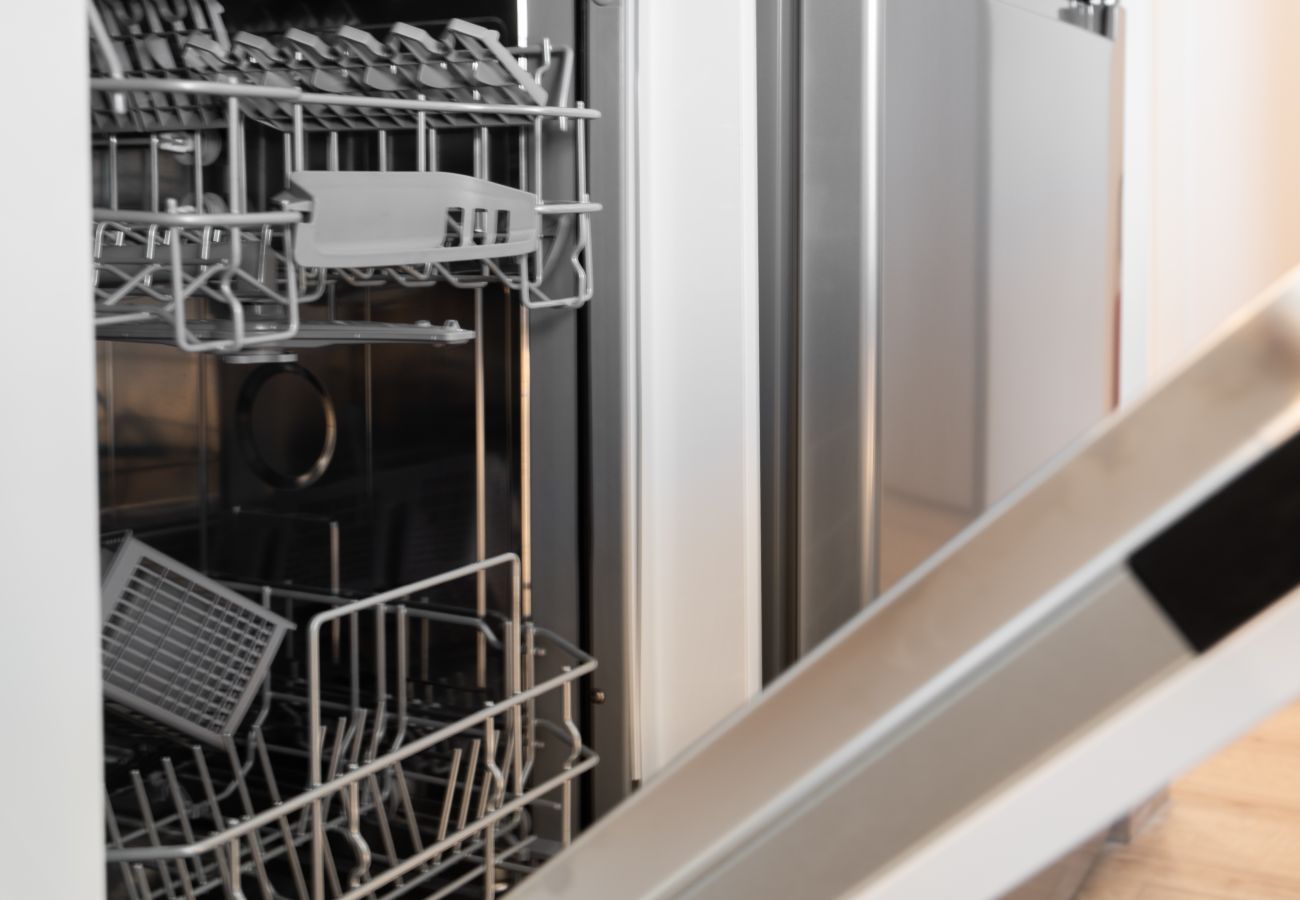 Apartment in Piraeus - Rhodes luxury Apartment in Pireaus with Parking