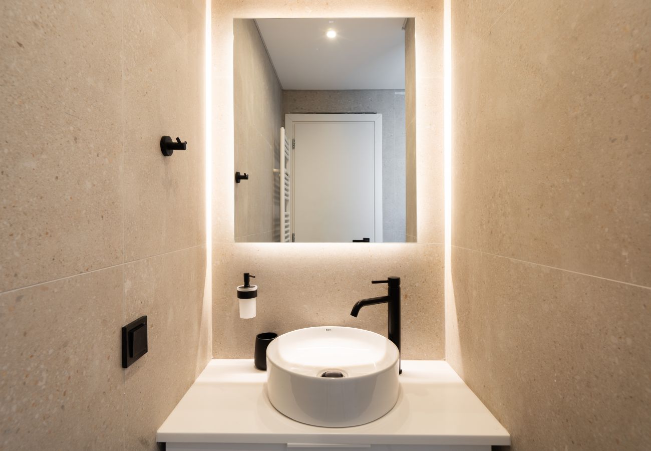 Apartment in Piraeus - Rhodes luxury Apartment in Pireaus with Parking
