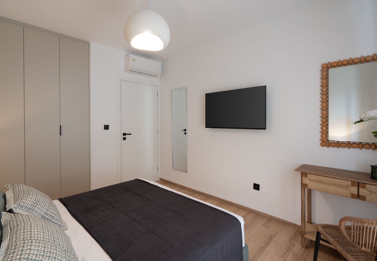 Apartment in Piraeus - Rhodes luxury Apartment in Pireaus with Parking