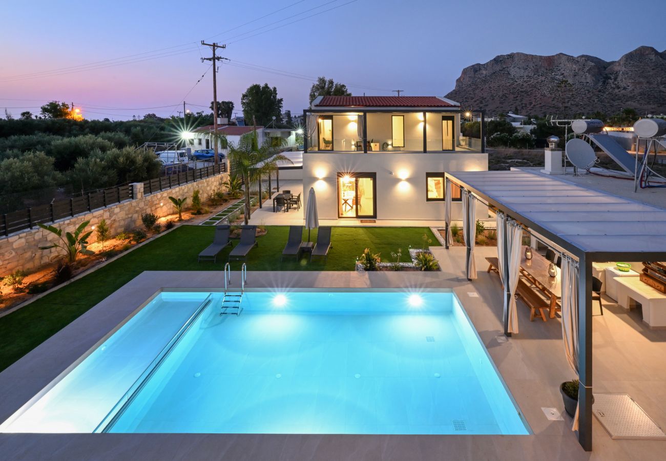 Villa in Akrotiri - AROMELIA LUXURY VILLAS