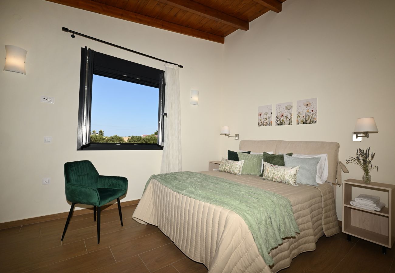 Villa in Akrotiri - AROMELIA LUXURY VILLAS