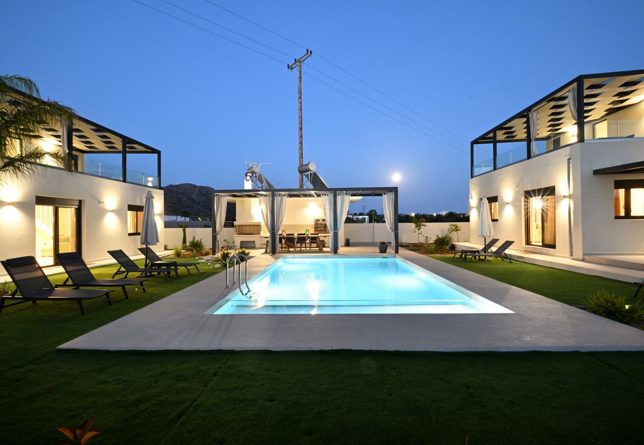 Villa in Akrotiri - AROMELIA LUXURY VILLAS