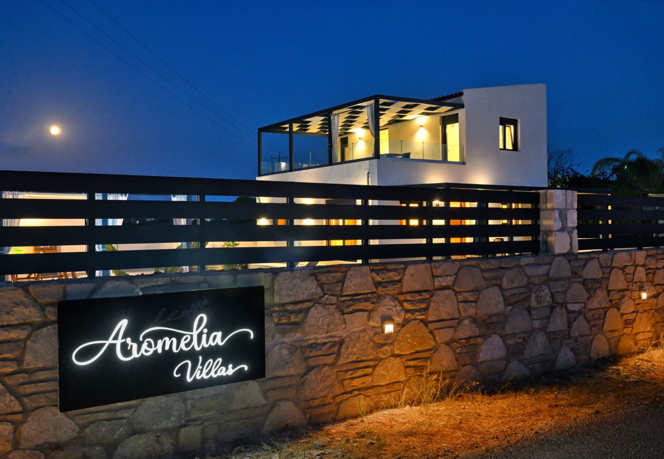 Villa in Akrotiri - AROMELIA LUXURY VILLAS