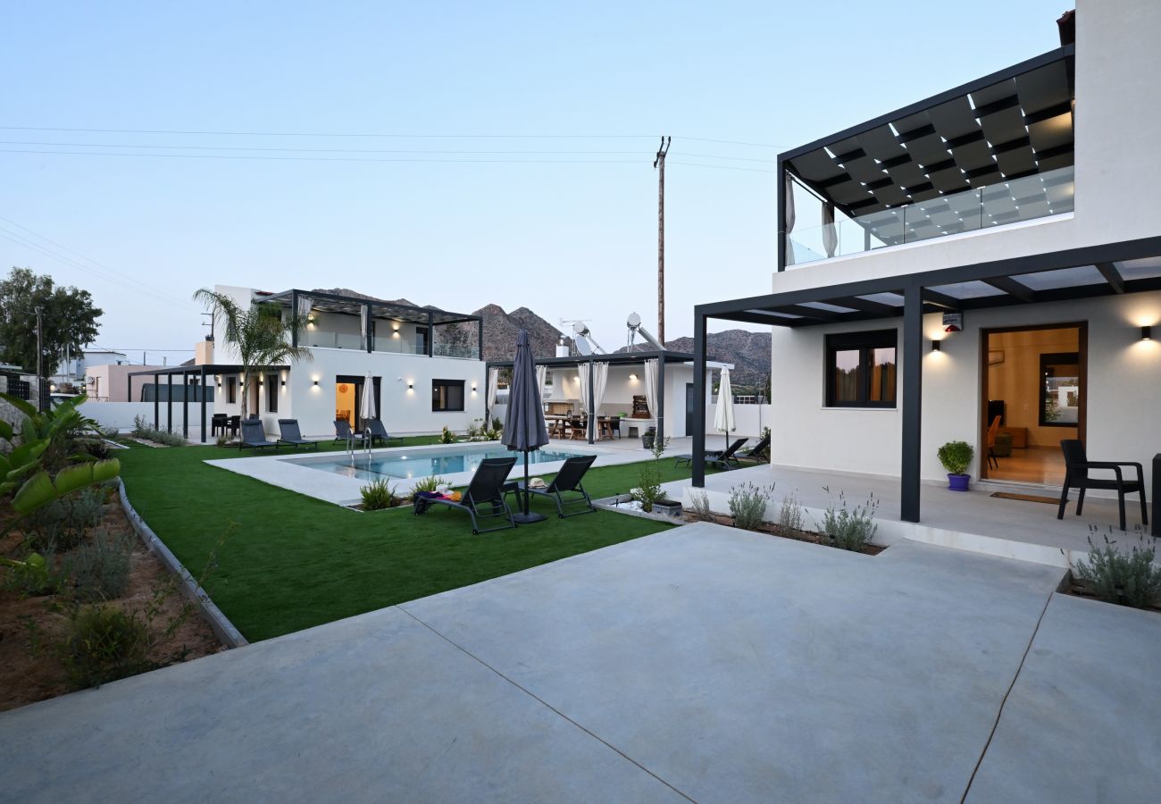 Villa in Akrotiri - AROMELIA LUXURY VILLAS