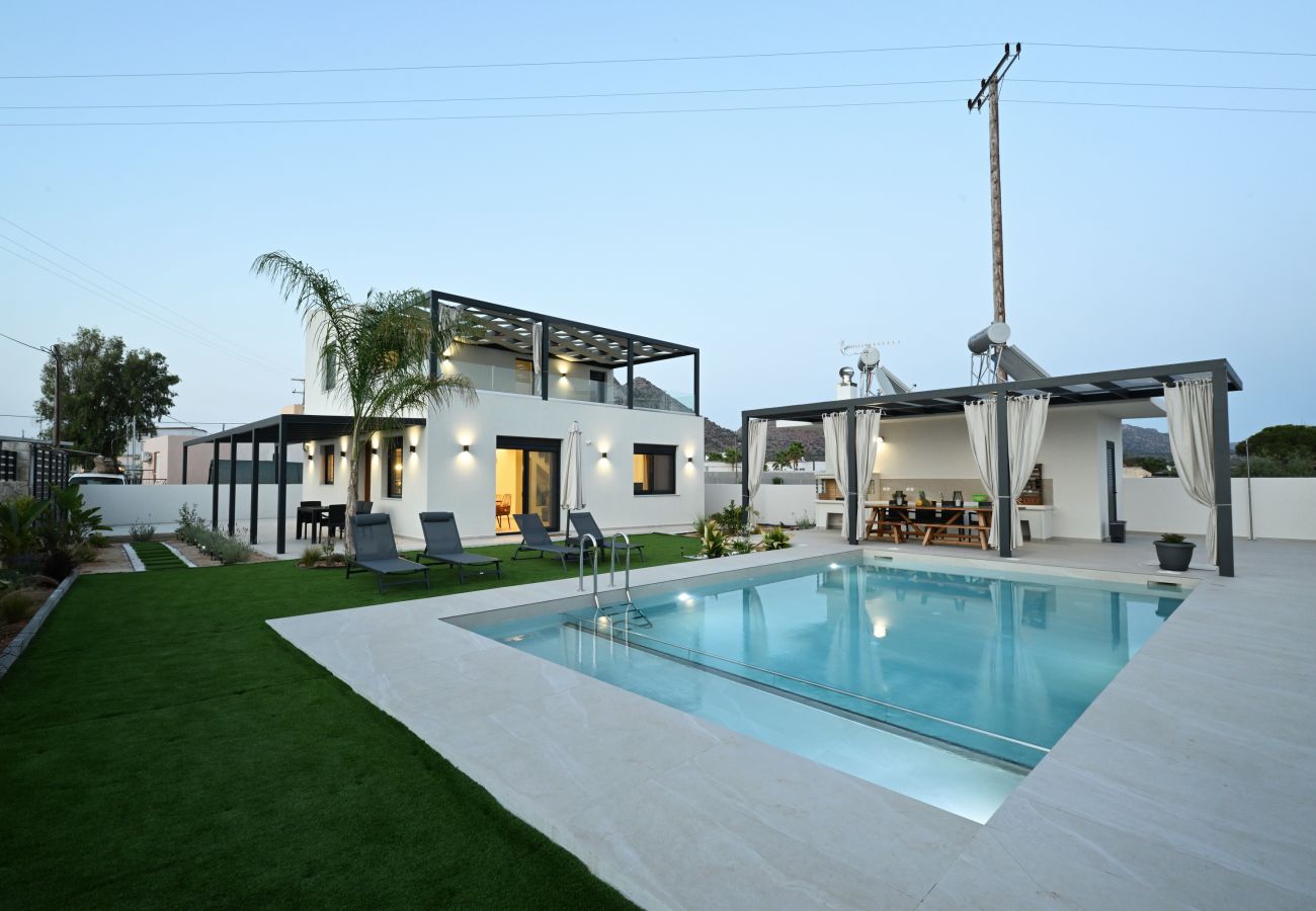 Villa in Akrotiri - AROMELIA LUXURY VILLAS