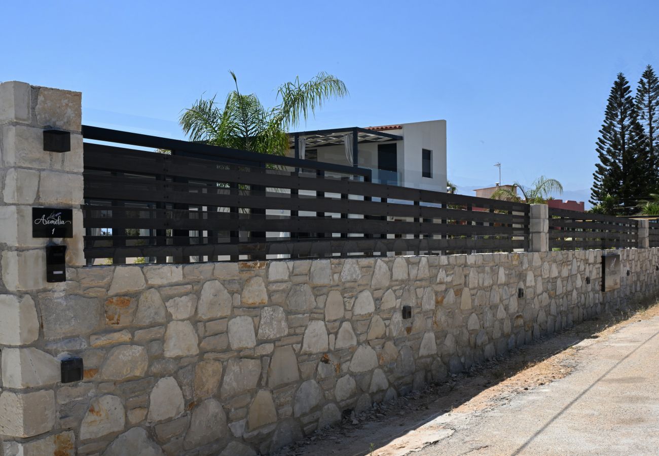 Villa in Akrotiri - AROMELIA LUXURY VILLAS