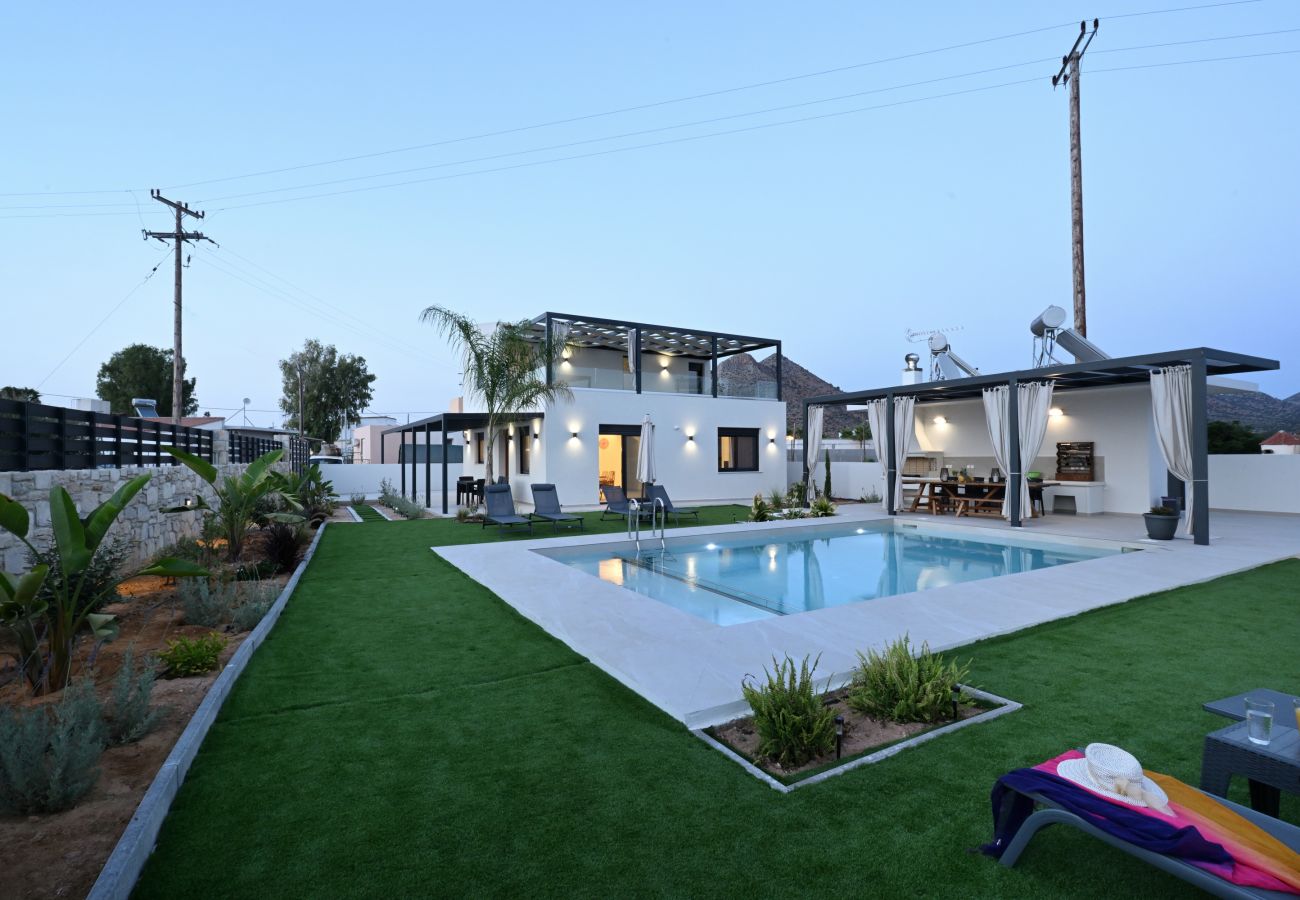 Villa in Akrotiri - AROMELIA LUXURY VILLAS
