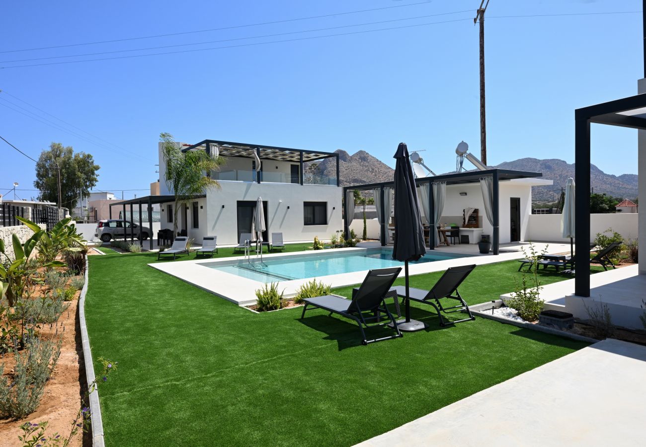 Villa in Akrotiri - AROMELIA LUXURY VILLAS